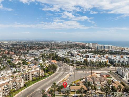 320 2nd Street, Huntington Beach, CA