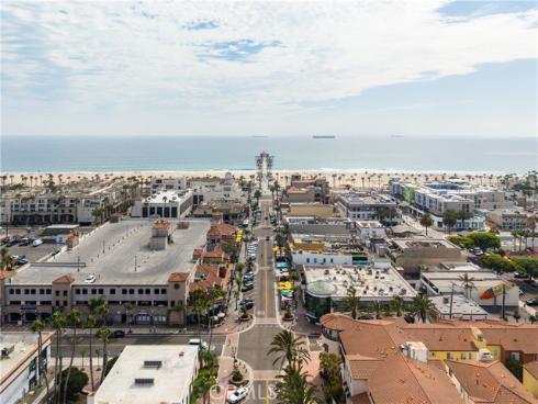 320  2nd   Street, Huntington Beach, CA