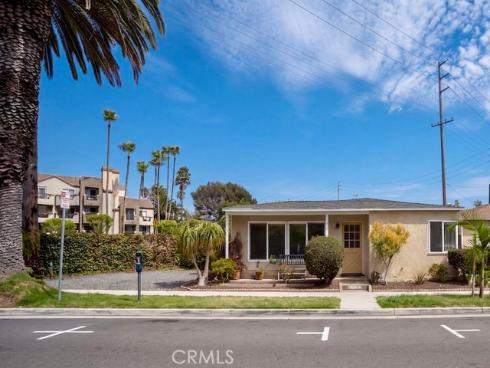 320 2nd Street, Huntington Beach, CA