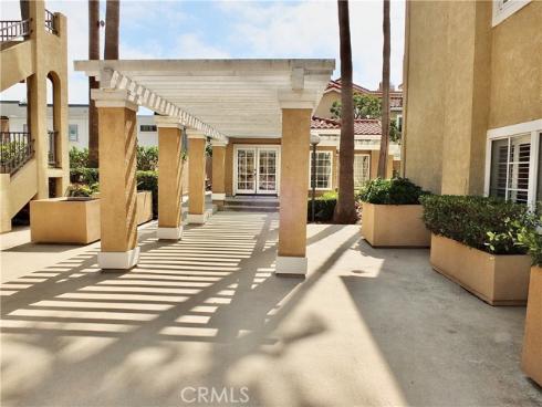 16912  Sims  103 , Huntington Beach, CA