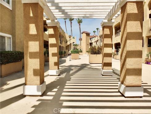 16912  Sims  103 , Huntington Beach, CA
