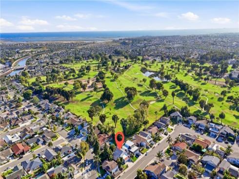 5872  Meadowbrook Drive  , Huntington Beach, CA