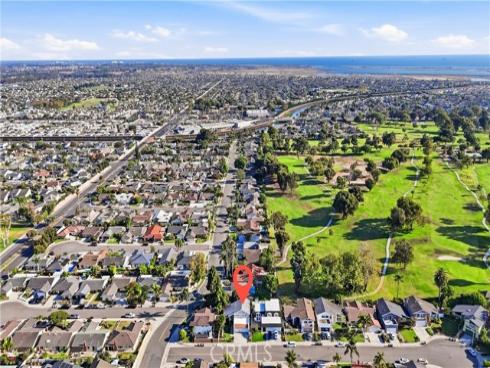 5872  Meadowbrook Drive  , Huntington Beach, CA