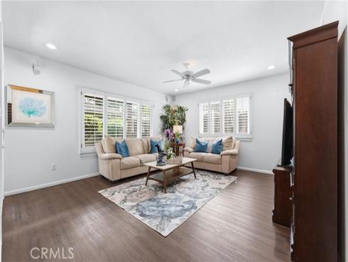 5872  Meadowbrook Drive  , Huntington Beach, CA