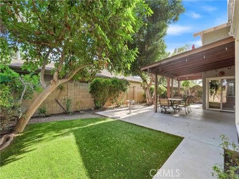 5872  Meadowbrook Drive  , Huntington Beach, CA