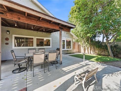 5872  Meadowbrook Drive  , Huntington Beach, CA