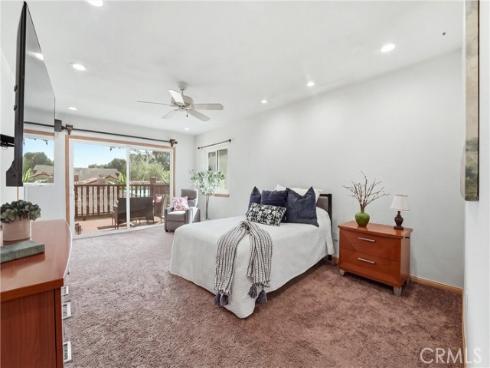 5872  Meadowbrook Drive  , Huntington Beach, CA