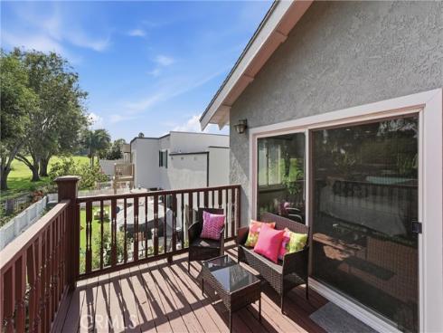 5872  Meadowbrook Drive  , Huntington Beach, CA