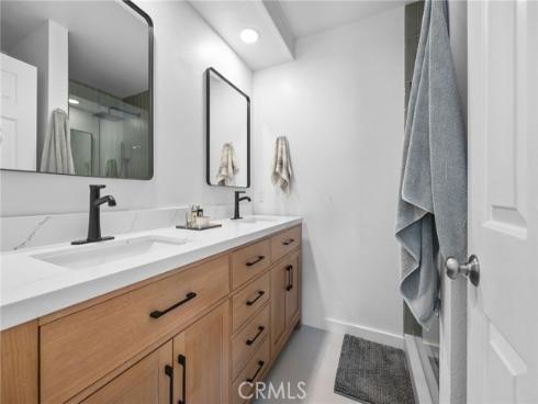 7841 Essex 202 Drive, Huntington Beach, CA