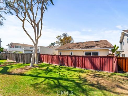 8262 Manifesto , Huntington Beach, CA
