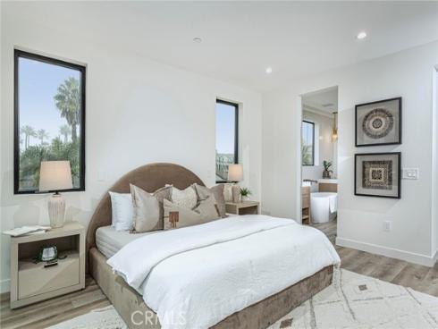 328 3rd Street, Huntington Beach, CA