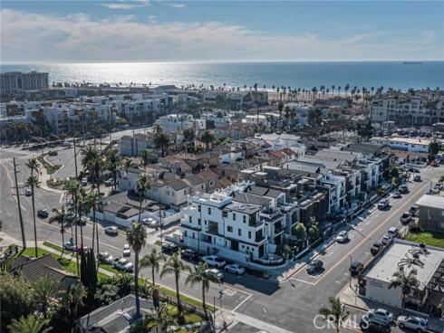 328 3rd Street, Huntington Beach, CA