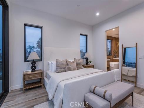 328 3rd Street, Huntington Beach, CA