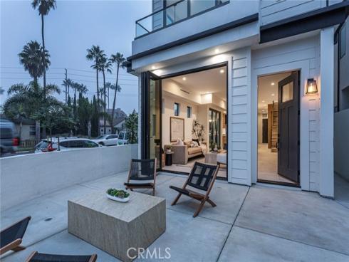 328 3rd Street, Huntington Beach, CA