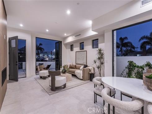 328 3rd Street, Huntington Beach, CA
