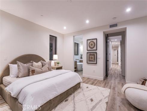 328 3rd Street, Huntington Beach, CA