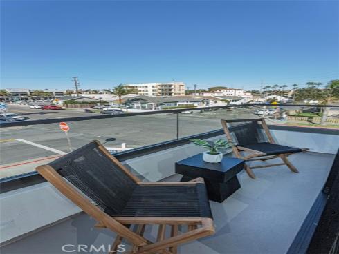 328 3rd Street, Huntington Beach, CA