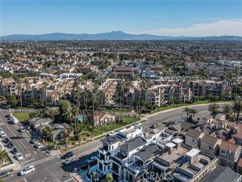 328 3rd Street, Huntington Beach, CA