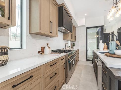 328 3rd Street, Huntington Beach, CA
