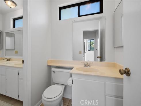 17652 Sergio 202 Circle, Huntington Beach, CA