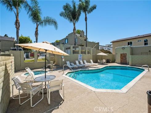 17652 Sergio 202 Circle, Huntington Beach, CA