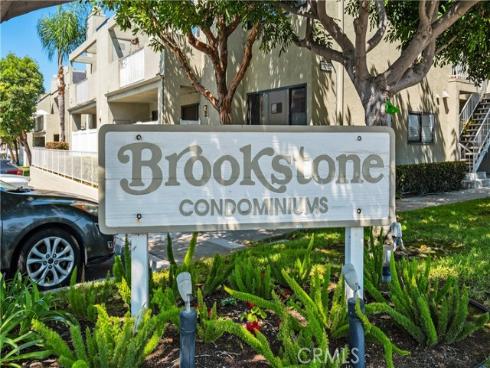 17652 Sergio 202 Circle, Huntington Beach, CA