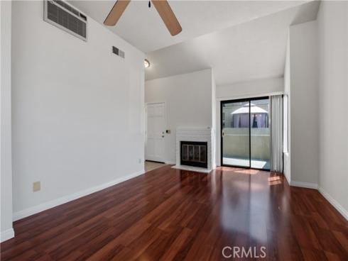 17652 Sergio 202 Circle, Huntington Beach, CA