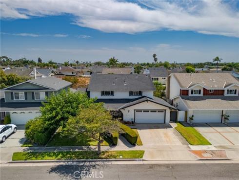 17122 Pleasant Circle, Huntington Beach, CA