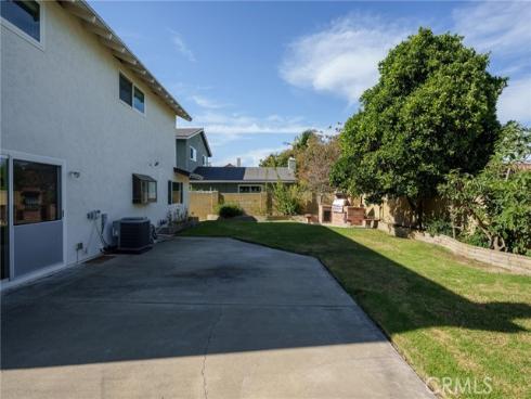 17122 Pleasant Circle, Huntington Beach, CA