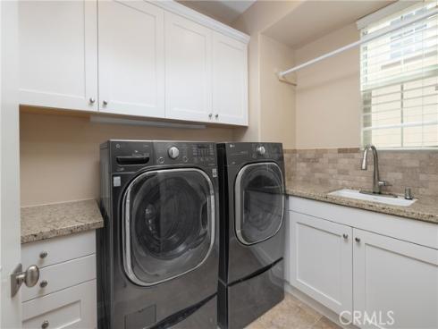 8454  Hibiscus  , Huntington Beach, CA