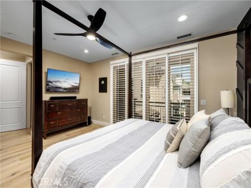 8454  Hibiscus  , Huntington Beach, CA