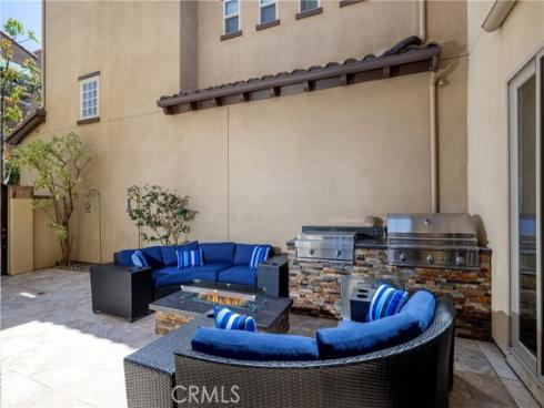 8454  Hibiscus  , Huntington Beach, CA