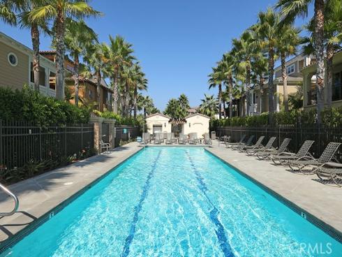 8454  Hibiscus  , Huntington Beach, CA