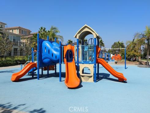 8454  Hibiscus  , Huntington Beach, CA