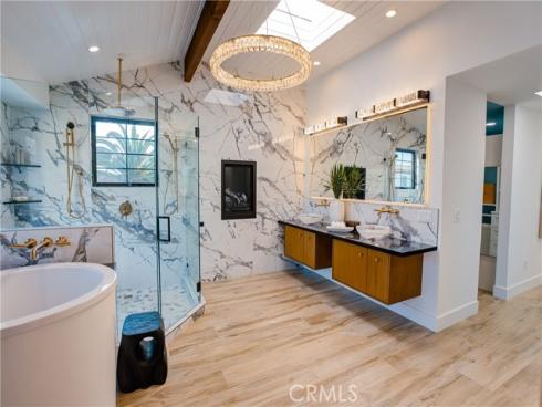 227 18th Street , Huntington Beach, CA