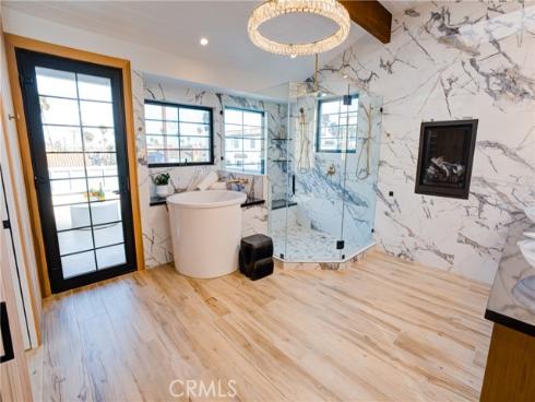 227 18th Street , Huntington Beach, CA