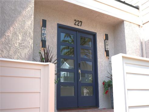 227 18th Street , Huntington Beach, CA
