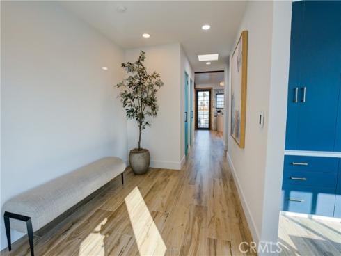 227 18th Street , Huntington Beach, CA