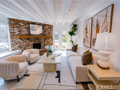 227 18th Street , Huntington Beach, CA