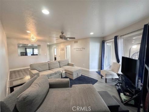 1200 Pacific Coast , Huntington Beach, CA