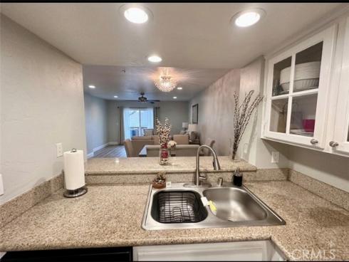 1200 Pacific Coast , Huntington Beach, CA