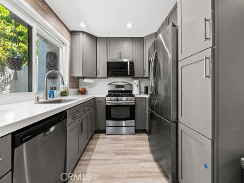 9705 Bickley 5 Drive, Huntington Beach, CA