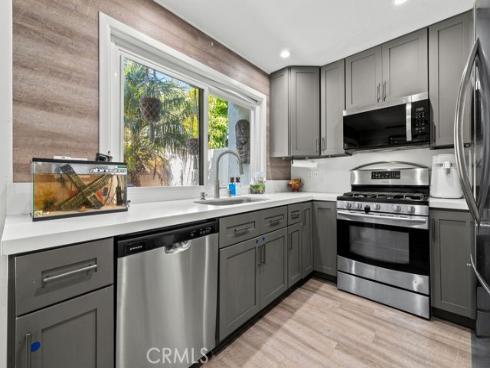 9705 Bickley 5 Drive, Huntington Beach, CA