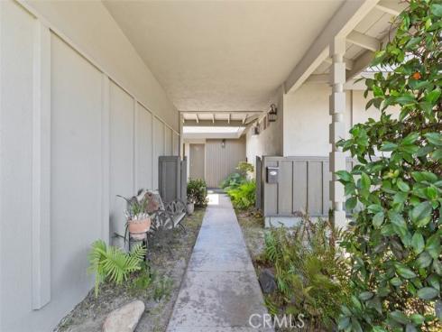 15842  Belfast  , Huntington Beach, CA