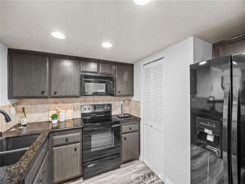 18741  Applewood  , Huntington Beach, CA