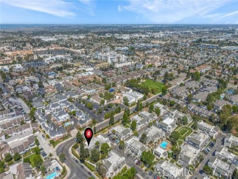 18741  Applewood  , Huntington Beach, CA