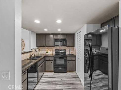 18741  Applewood  , Huntington Beach, CA