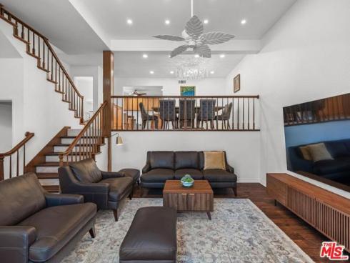 7825 Seaglen Drive, Huntington Beach, CA
