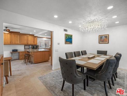 7825 Seaglen Drive, Huntington Beach, CA