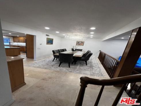 7825 Seaglen Drive, Huntington Beach, CA